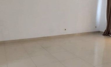 Rumah 2lt 12,5x19,5 244m Type 4KT Cluster Dbanyan JGC Jakarta Garden City Cakung