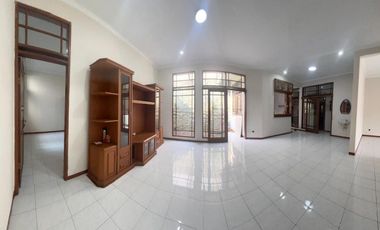 Rumah Siap Huni Di Area Sekelimus Buah Batu dkt Soekarno Hatta