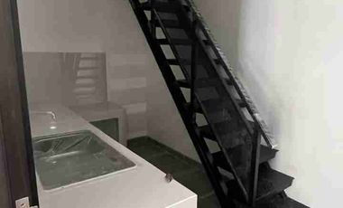 sewa rumah pik2 6x10 3 lantai brand new