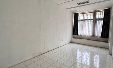 Rumah Tengah Kota di Suryalaya Cijagra dkt Turangga Buah Batu