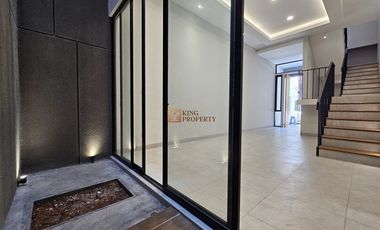 Desain Modern dan Kontemporer Rumah 2,5 Lantai di Jelambar Kavling Polri, Dekat Mall Ciputra, Royal Taruma, Sekolah Hati Kudus