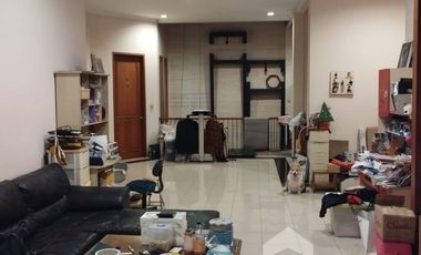 Rumah kokoh kompleks Dadali Jl. Garuda Rajawali Bandung