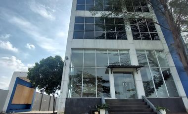 Di sewakan gedung 4  lantai ada basement di harapan indah cocok untuk kantor,sekolah,klinik,gudang