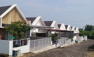 RUMAH DIJUAL DI NGALIYAN SEMARANG DENGAN PEMANDANGAN VIEW LAUT
