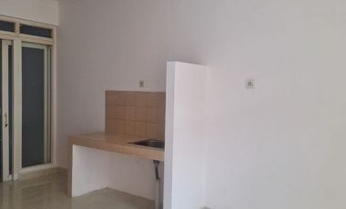 Dijual / Disewakan Rumah Sederhana Siap Huni Park Residence Cengkareng - Jakarta Barat