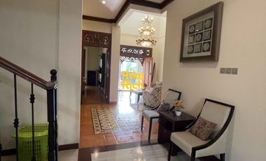 RUMAH MEGAH JAWA MODERN FULL FURNISHED BERKUALITAS ISTIMEWA LOKASI STRATEGIS DALAM KOTA JOGJA AKSES MUDAH SIAP HUNI