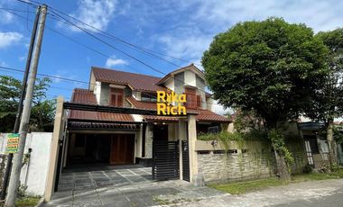RUMAH MEGAH JAWA MODERN FULL FURNISHED BERKUALITAS ISTIMEWA LOKASI STRATEGIS DALAM KOTA JOGJA AKSES MUDAH SIAP HUNI