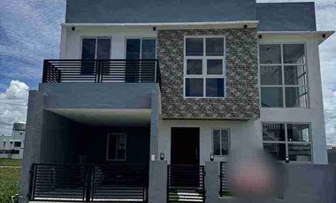 West Wing Residences - House and Lot 3BR fully furnished for sale clean title in Sta. Rosa, Laguna