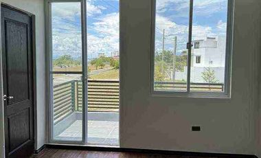 West Wing Residences - House and Lot 3BR fully furnished for sale clean title in Sta. Rosa, Laguna