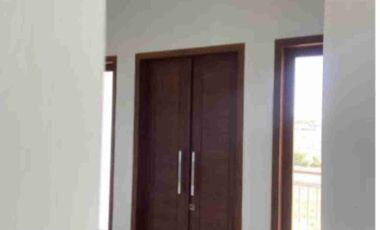 Dijual Cepat Rumah Strategis Lokasi Gondangrejo,Karanganyar Luas 250m2