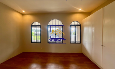 For Rent Modern 4 Bedrooms with Big Swimming Pool in Angeles City Pampanga Near Clark, Korea Town and Rickwell