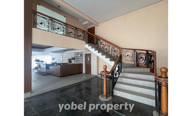 GEDUNG EX HOTEL PUSAT KOTA RAYA JAKSA AGUNG SUPRAPTO SURABAYA