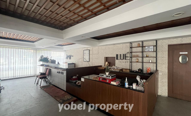 GEDUNG EX HOTEL PUSAT KOTA RAYA JAKSA AGUNG SUPRAPTO SURABAYA