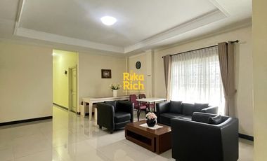 Rumah Kost Jogja Luas Lega Istimewa Semi Furnished area ugm dekat RingRoad Utara bersih terawat