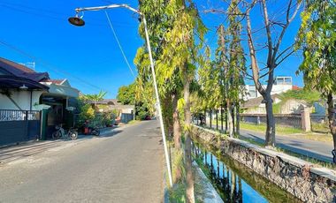 Jual cepat! Rumah Pondok Jati di jalan kembar perumahan