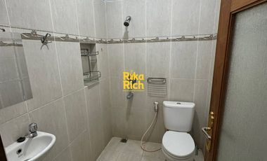 RUMAH MEWAH SATU LANTAI FULL FURNISHED STRATEGIS DI TENGAH KOTA JOGJA