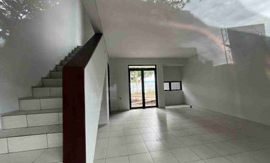 Rumah diatas bukit view lembah kota Baru Parahyangan