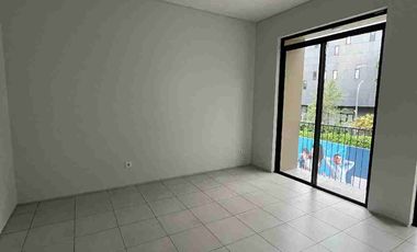 Rumah diatas bukit view lembah kota Baru Parahyangan