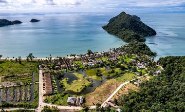 📢 Beautiful 4 Bedroom Pool Villa