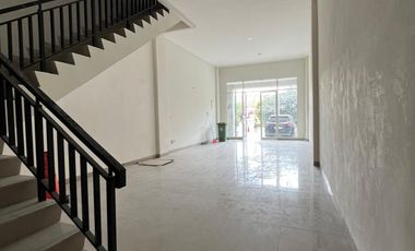 Disewakan ruko gandeng golf island pik jarang ada sudah jebol