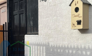 ACOGEDORA CASA EN LOS PINOS – EXCELENTES CONDICIONES