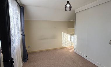 Se Arrienda Casa Full Equipada de 4 dormitorios 3 baños con A/C Terraza techada, Villa Alonso de Ercilla, camino a Las Mariposas, Chillán