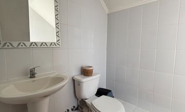 Se Arrienda Casa Full Equipada de 4 dormitorios 3 baños con A/C Terraza techada, Villa Alonso de Ercilla, camino a Las Mariposas, Chillán