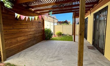 Se Arrienda Casa Full Equipada de 4 dormitorios 3 baños con A/C Terraza techada, Villa Alonso de Ercilla, camino a Las Mariposas, Chillán