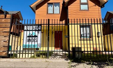 Se Arrienda Casa Full Equipada de 4 dormitorios 3 baños con A/C Terraza techada, Villa Alonso de Ercilla, camino a Las Mariposas, Chillán