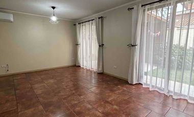 Se Arrienda Casa Full Equipada de 4 dormitorios 3 baños con A/C Terraza techada, Villa Alonso de Ercilla, camino a Las Mariposas, Chillán