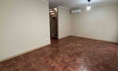 Se Arrienda Casa Full Equipada de 4 dormitorios 3 baños con A/C Terraza techada, Villa Alonso de Ercilla, camino a Las Mariposas, Chillán