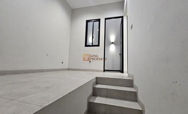 Minimalis Modern Jual Rumah 2,5 Lt Unfurnished Dengan 3 Kamar Tidur Strategis Dekat Pasar Grogol, Central Park Mall Rumah di Kavling Polri Jelambar