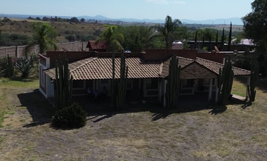 HERMOSO RANCHO SOBRE LIBRAMIENTO SUR DE AGUASCALIENTES
