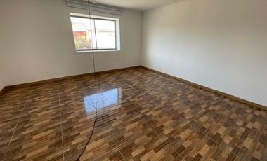 VENDO CASA 4D Y 2B BARRIO LAS CASAS DEL SENDERO QUILICURA