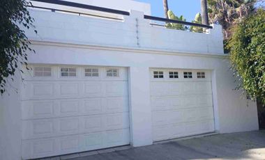 Se renta amplia casa de 4 recamaras