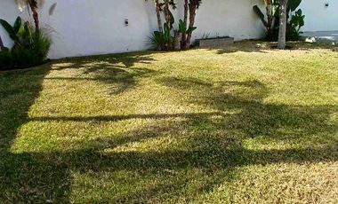 Se renta amplia casa de 4 recamaras