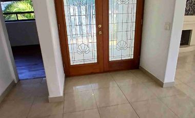 Se renta amplia casa de 4 recamaras