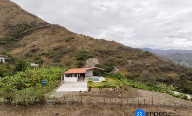Se vende amplio terreno con dos casas en Landangui-Malacatos