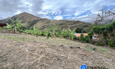 Se vende amplio terreno con dos casas en Landangui-Malacatos