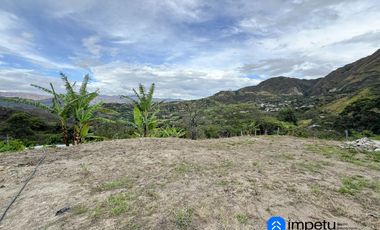 Se vende amplio terreno con dos casas en Landangui-Malacatos