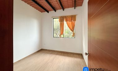 Se vende amplio terreno con dos casas en Landangui-Malacatos