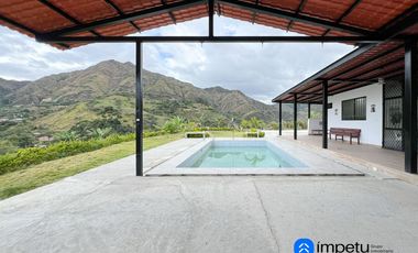 Se vende amplio terreno con dos casas en Landangui-Malacatos