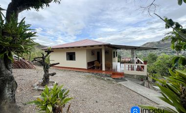 Se vende amplio terreno con dos casas en Landangui-Malacatos