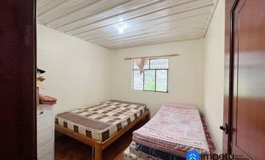 Se vende amplio terreno con dos casas en Landangui-Malacatos