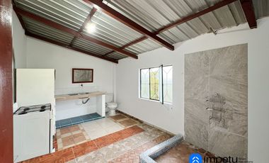 Se vende amplio terreno con dos casas en Landangui-Malacatos