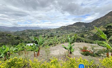 Se vende amplio terreno con dos casas en Landangui-Malacatos
