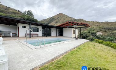 Se vende amplio terreno con dos casas en Landangui-Malacatos