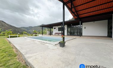 Se vende amplio terreno con dos casas en Landangui-Malacatos