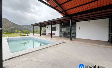 Se vende amplio terreno con dos casas en Landangui-Malacatos