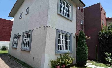 Se vende casa en fraccionamiento Villas del campo, Calimaya, Estado De México